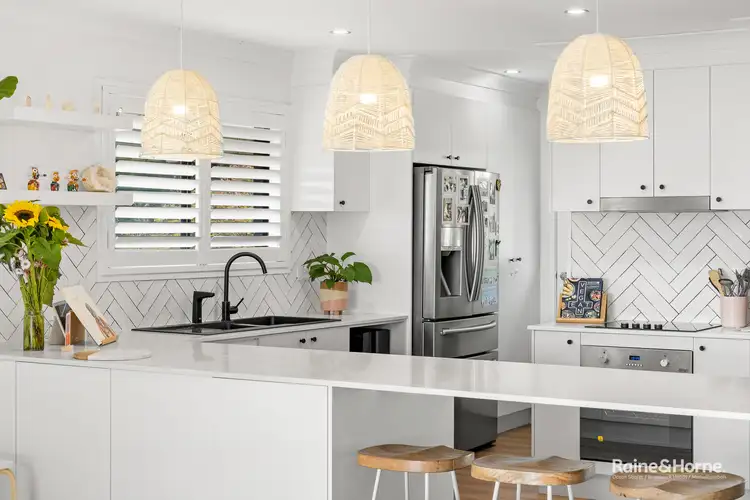 10 Durigan Place, Banora Point NSW 2486