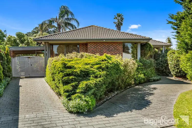 11 Mosig Court, Hampton Park VIC 3976