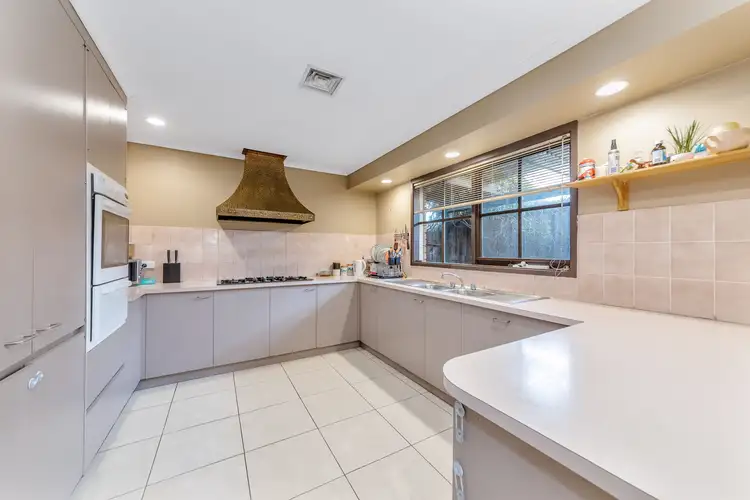 Fifth view of Homely house listing, 16 Conway Court, Cranbourne VIC 3977