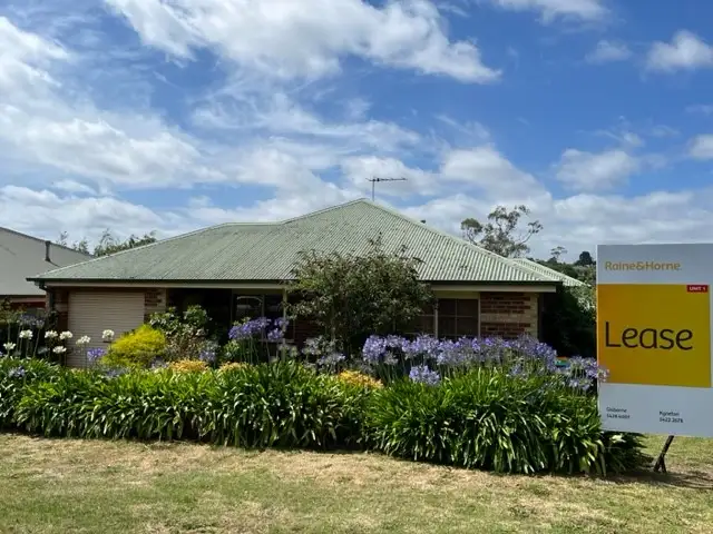 1/84A Hamilton Street
