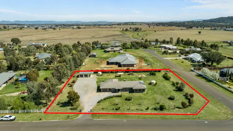 1 Badja Place, Tamworth NSW 2340