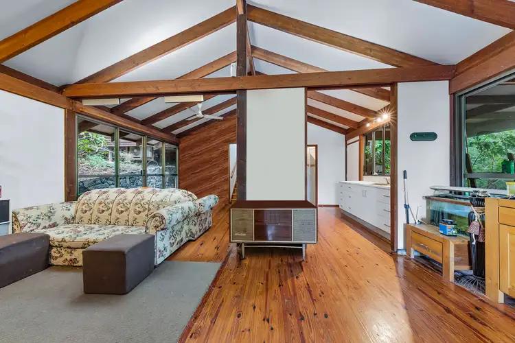 5 Warruga Street, Cannonvale QLD 4802