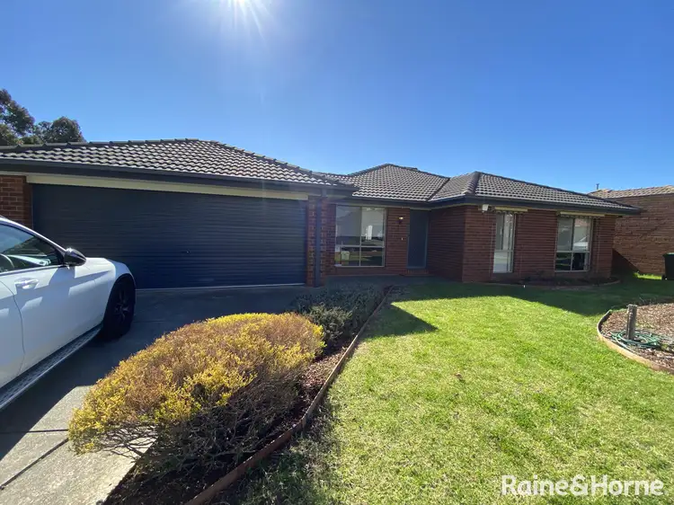 8 answer close, Sydenham VIC 3037