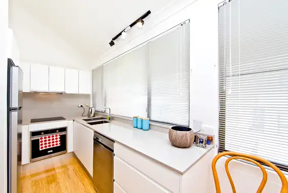 2/2 Donald Street