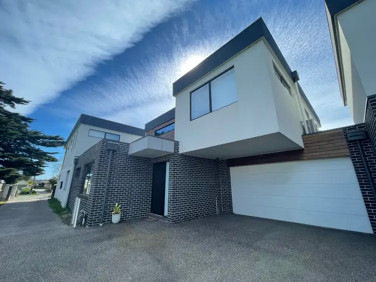 Main view of Homely townhouse listing, 2/9 Weeroona Street, Rye VIC 3941