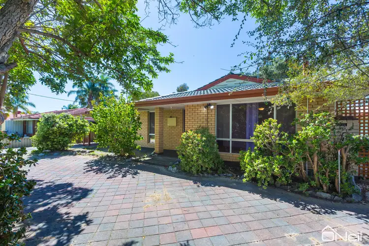 12 Tullamore Avenue, Thornlie WA 6108