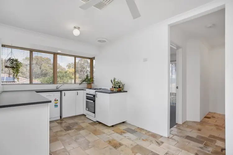 Fifth view of Homely house listing, 8 Lateritia Court, Kelmscott WA 6111