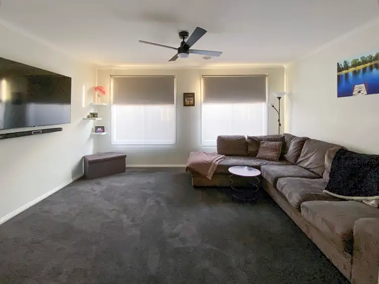 Fourth view of Homely house listing, 49 Pepperbush Circuit, Cranbourne VIC 3977
