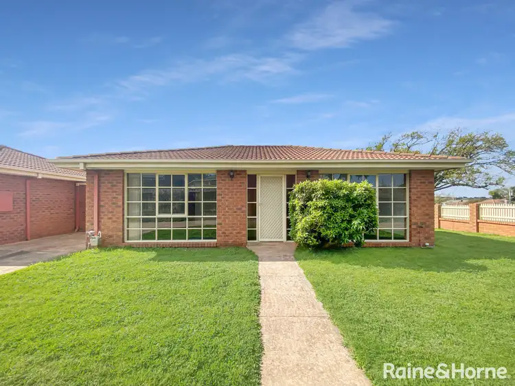 1/36 Ligar Street, Sunbury VIC 3429