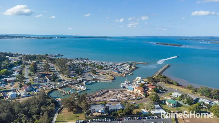 4/10 Auster Street, Redland Bay QLD 4165