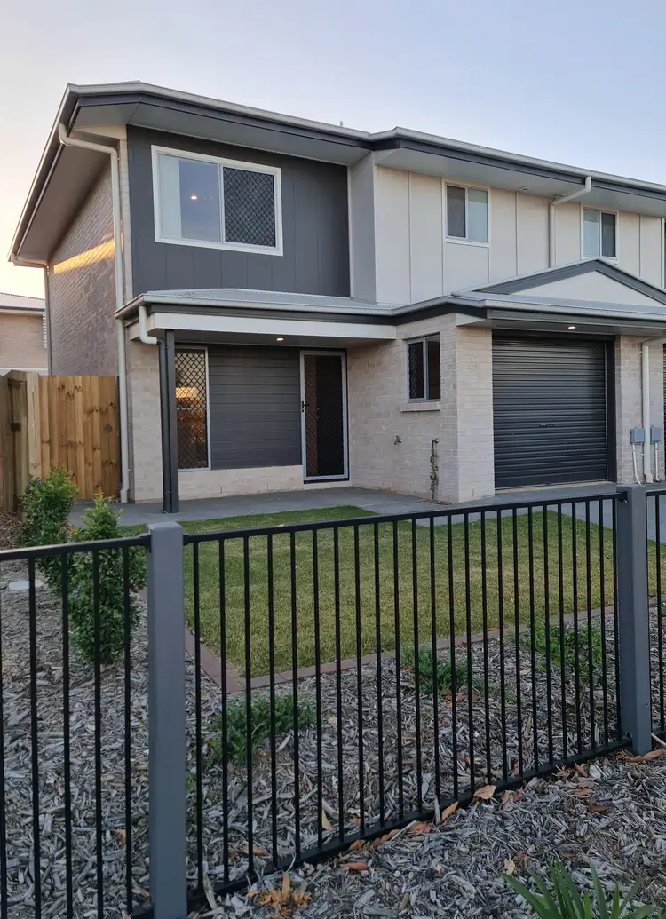 8 Casey Street