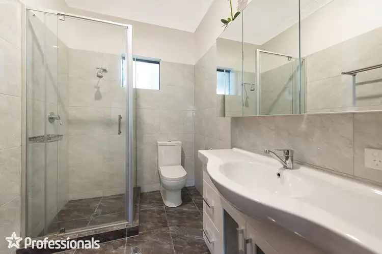 Fifth view of Homely house listing, 40 Evening Peal Court, Darling Downs WA 6122