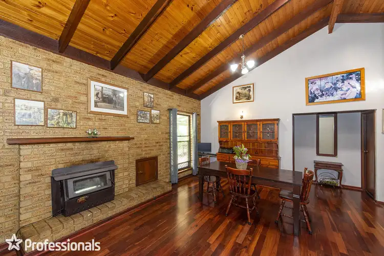 Seventh view of Homely house listing, 40 Evening Peal Court, Darling Downs WA 6122