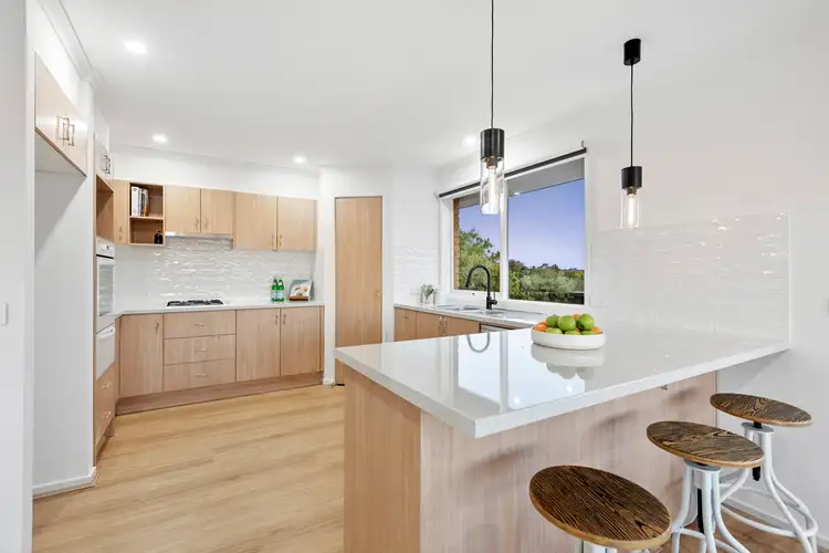 Sixth view of Homely house listing, 7 Mapiti Court, Frankston VIC 3199
