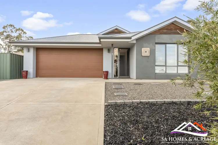 1 Trestrail Circuit, Williamstown SA 5351