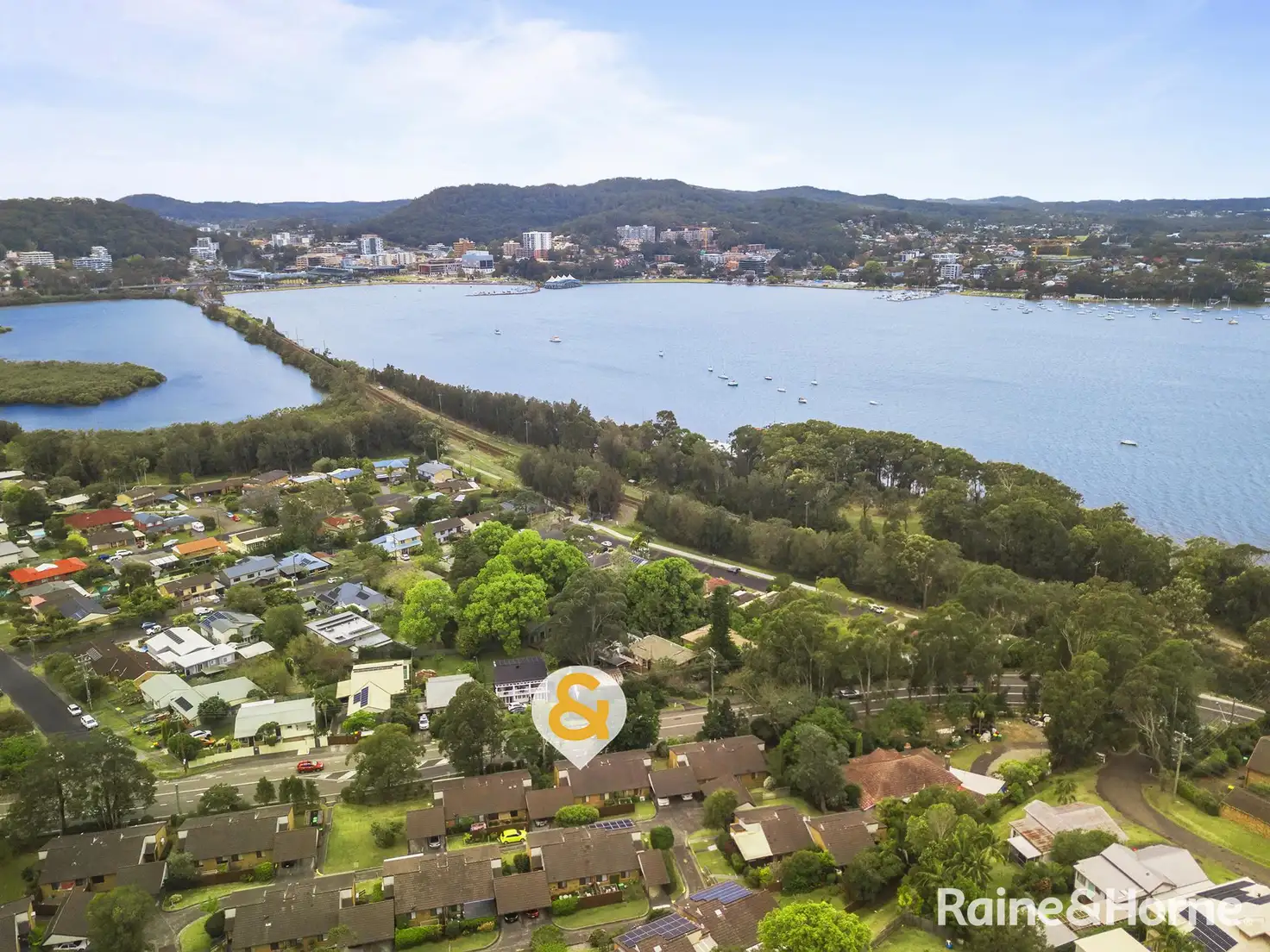 Main view of Homely villa listing, 20/31 Fiona Street, Point Clare NSW 2250