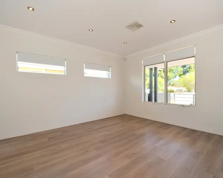 Second view of Homely house listing, 18 Hazewinkel Gardens, Champion Lakes WA 6111