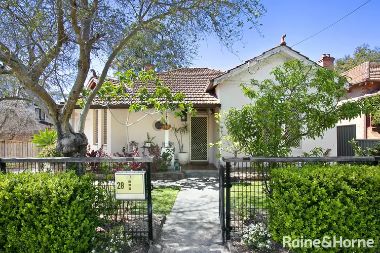 28 Muriel Street, Hornsby NSW 2077