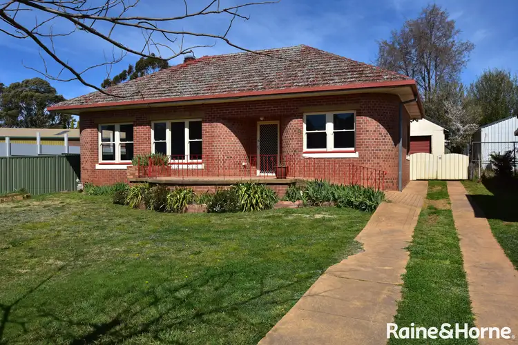 9 Barrett Street, Orange NSW 2800
