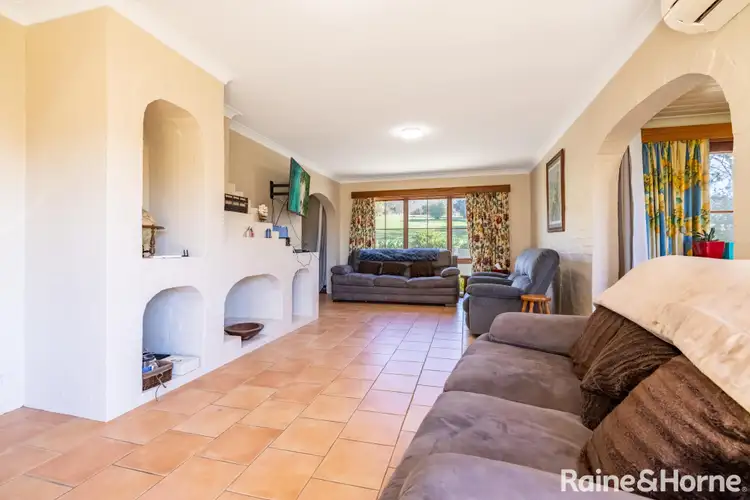 Fourth view of Homely house listing, 25 Huaba Close, Robin Hill NSW 2795