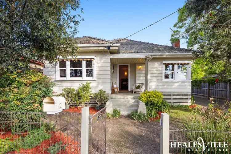 5 McGrettons Road, Healesville VIC 3777
