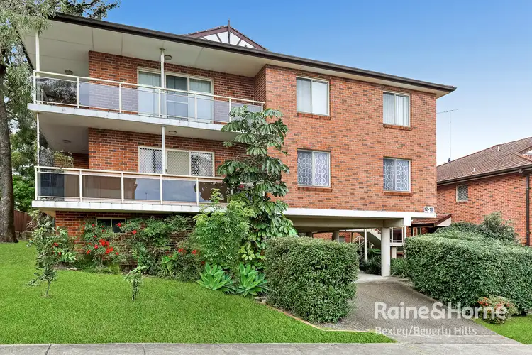 2/12 Noble Street