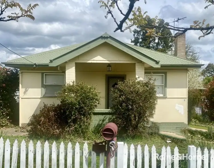 26 Brock Street, Young NSW 2594