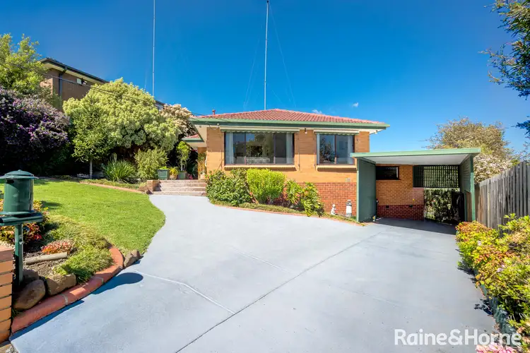 49 Valley Crescent, Glenroy VIC 3046