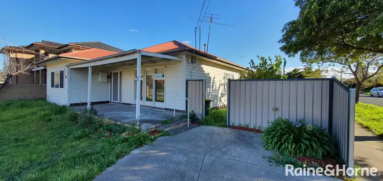 15 Beaver Street, St Albans VIC 3021