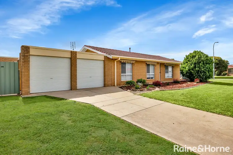 32 Eldershaw Drive, Forest Hill NSW 2651