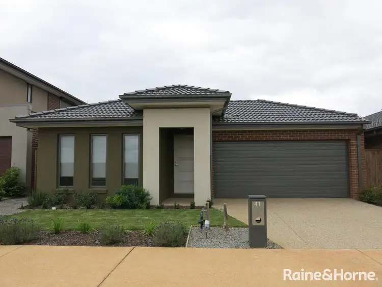 41 Trooper Drive, Aintree VIC 3336