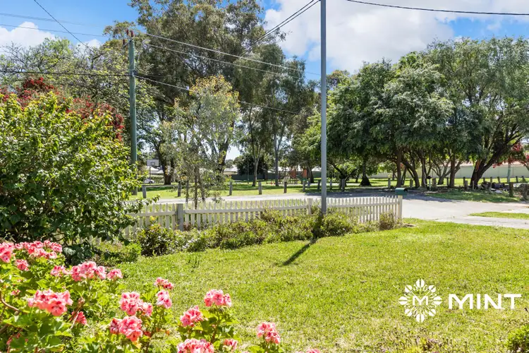 36 Hammad Street, Palmyra WA 6157