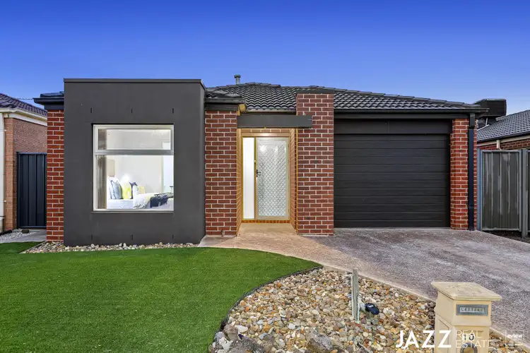 10 Landing Place, Point Cook VIC 3030