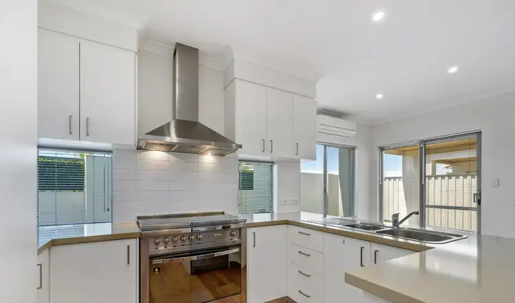 Seventh view of Homely house listing, 5/328 Walter Road, Morley WA 6062