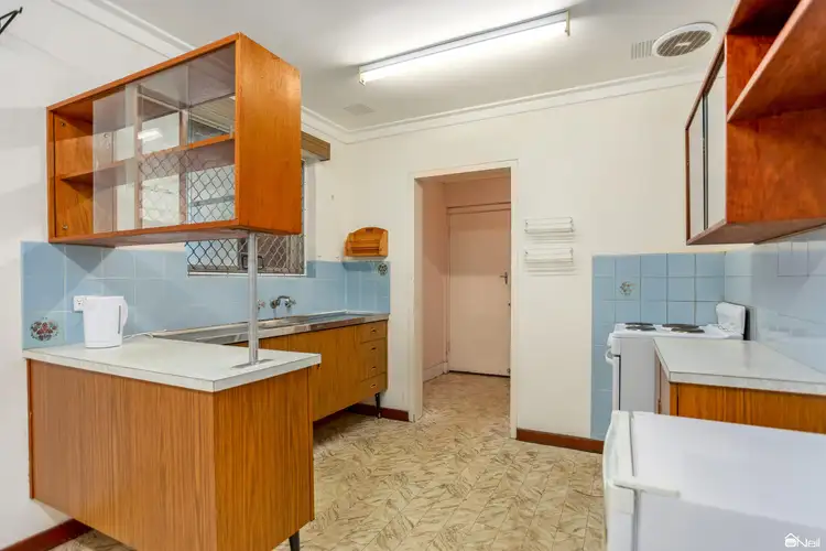 Fifth view of Homely house listing, 14 Lindy Way, Camillo WA 6111