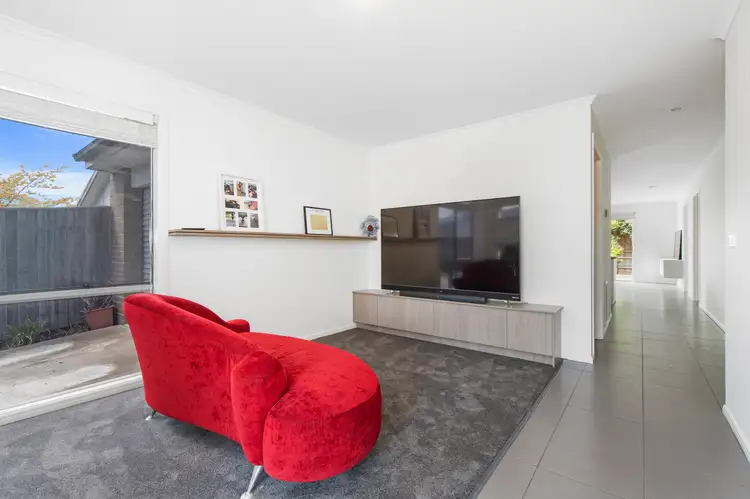 Second view of Homely house listing, 27/3 Elisa Place, Hastings VIC 3915