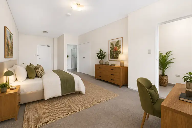 8/52-56 Renwick Street