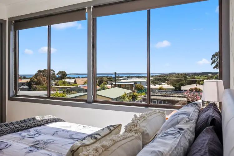 6 Bermuda Bend, Coronet Bay VIC 3984