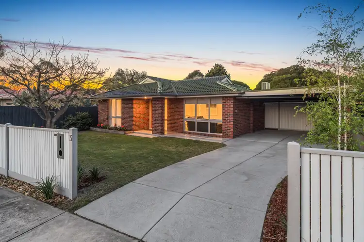 3 Emanuel Drive, Seaford VIC 3198
