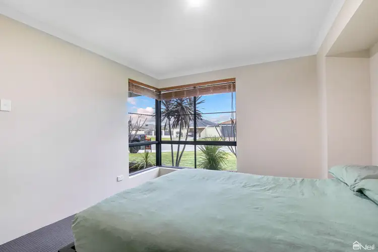 Sixth view of Homely house listing, 11 Kalanchoe Approach, Seville Grove WA 6112