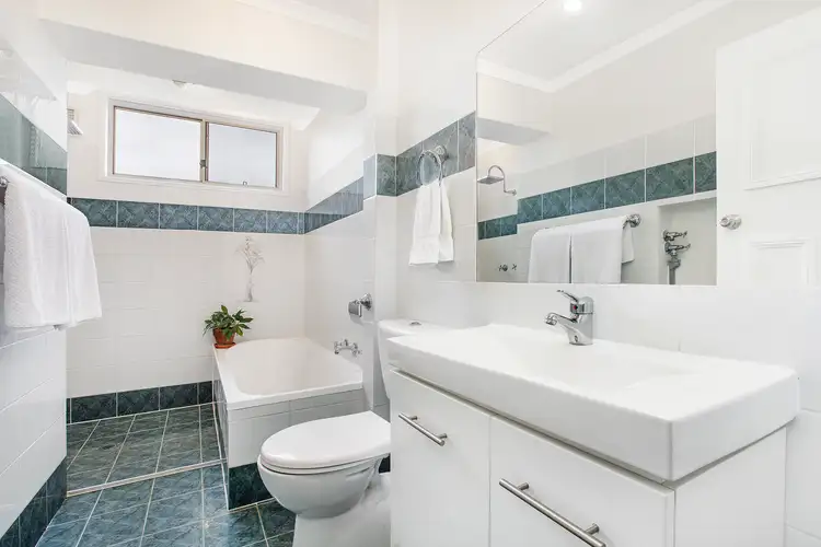 Sixth view of Homely apartment listing, 2/415-417 Old South Head Road, North Bondi NSW 2026