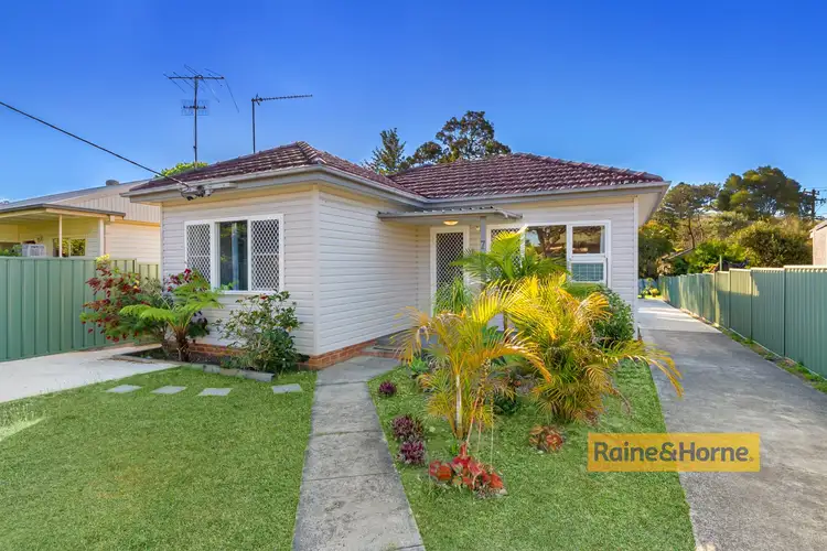 7 Moana Street, Woy Woy NSW 2256