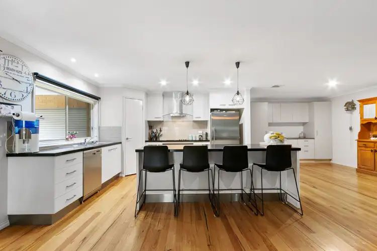 Fifth view of Homely house listing, 15 Ries Street, Toongabbie VIC 3856