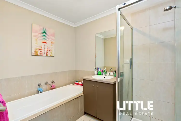 Fifth view of Homely townhouse listing, 4 Valencia Boulevard, Doreen VIC 3754