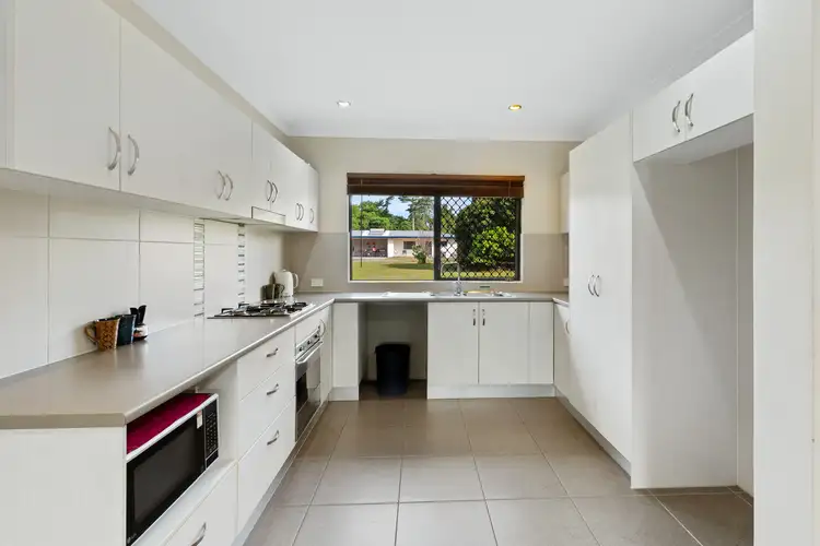 5 Parnell Close, Kurrimine Beach QLD 4871