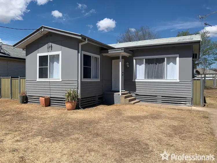 4 Stewart Avenue, West Tamworth NSW 2340