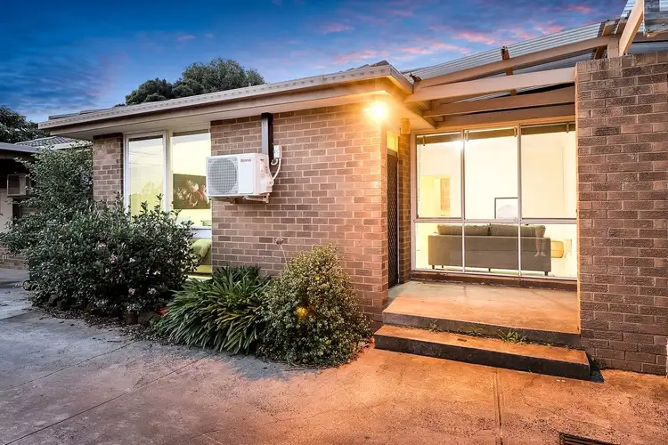 2/4 Hyde Street, Hadfield VIC 3046