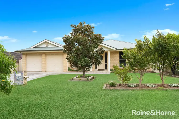 34 Sheraton Circuit, Bomaderry NSW 2541