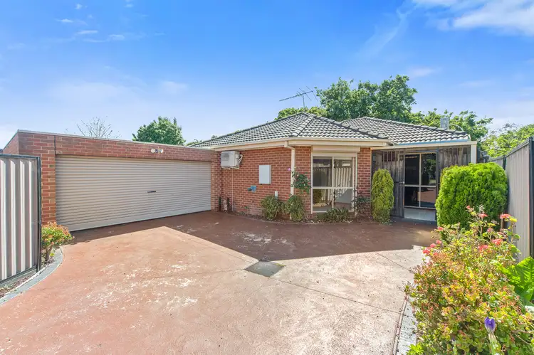 2/37 Latham Crescent, Dandenong North VIC 3175