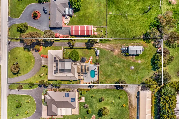 22 Home Road, Nar Nar Goon VIC 3812
